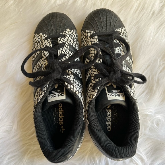 Adidas Superstar Snakeprint Sneaker - Picture 12 of 16